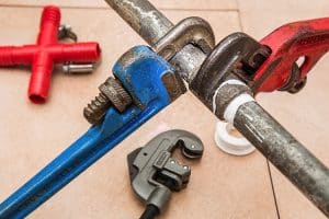 wrench fix pipe